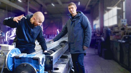 Что такое шнековый транспортер и для чего он нужен в дробеструйной камере