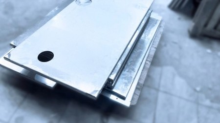 В производстве на заводе SPK GROUP ванны для агрегата химической подготовки поверхностей
