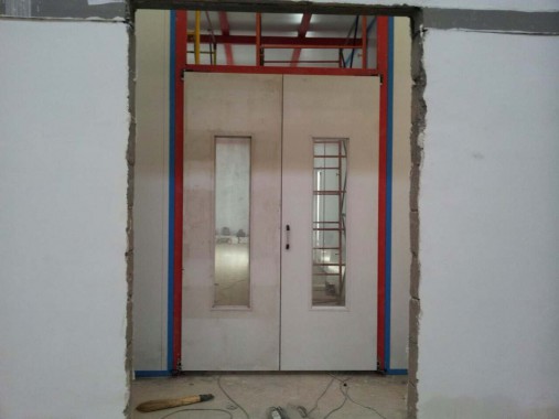 На Заводе по производству дизельных двигателей для локомотивов в г. Астана (Казахстан) SPK GROUP устанавливает камеру для смешивания и хранения красок