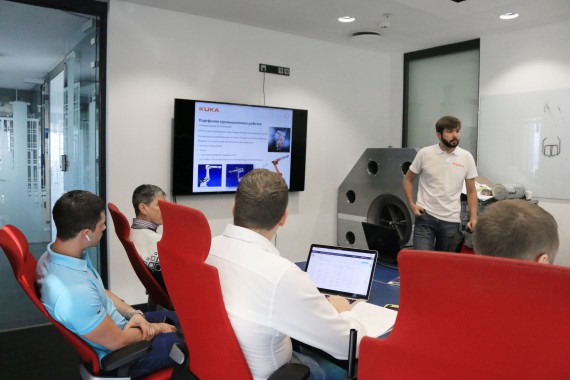 В офисе SPK GROUP Екатеринбург прошла презентация промышленных роботов KUKA