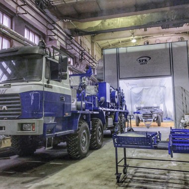 Покраска грузовых автомобилей в камере SPK