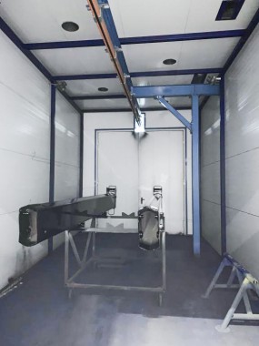 Комплекс подготовки и покраски для деталей с подвесной транспортной системой SPK Комплекс подготовки и покраски для деталей с подвесной транспортной системой SPK GROUP