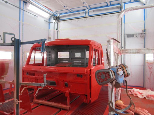 Линия окраски кабин грузовых автомобилей SPK Окрасочно-сушильная камера для кабин грузовых автомобилей SPK GROUP