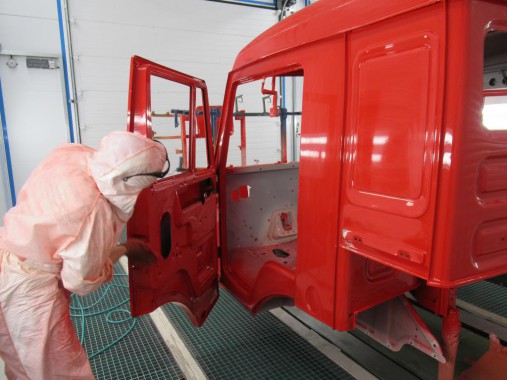 Линия окраски кабин грузовых автомобилей SPK Камера окраски для кабин грузовых автомобилей SPK GROUP