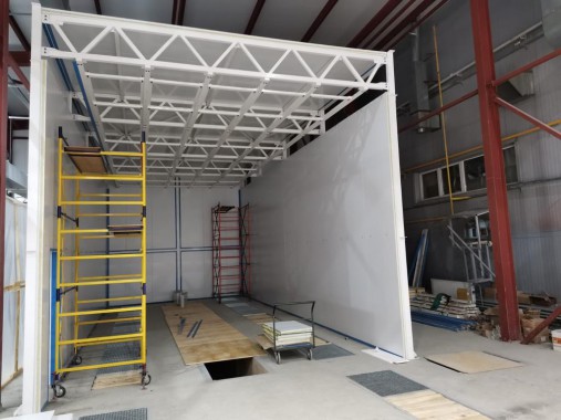 Двухсекционная покрасочно-сушильная камера SPK GROUP для спецтехники