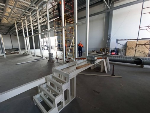 Покрасочный комплекс. Дробеструйные и окрасочно-сушильные камеры SPK, г. Н. Новгород Покрасочный комплекс. Дробеструйные и окрасочно-сушильные камеры SPK GROUP