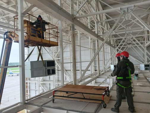 Окрасочная камера для авиации SPK-86.87, г. Минск (Беларусь) Окрасочная камера для авиации SPK-86.87, г. Минск (Беларусь)