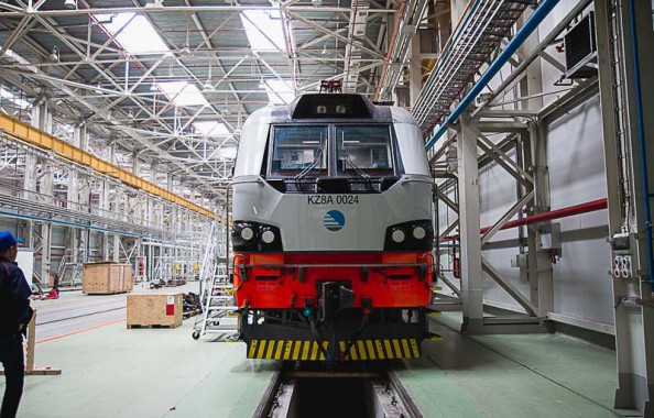 Камера окраски локомотивов на заводе