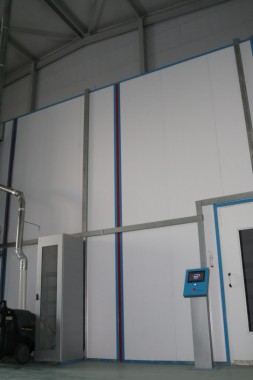 Обитаемая моечная камера. Завод по производству дизельных двигателей GEVO. Обитаемая моечная камера SPK GROUP. Завод по производству дизельных двигателей GEVO