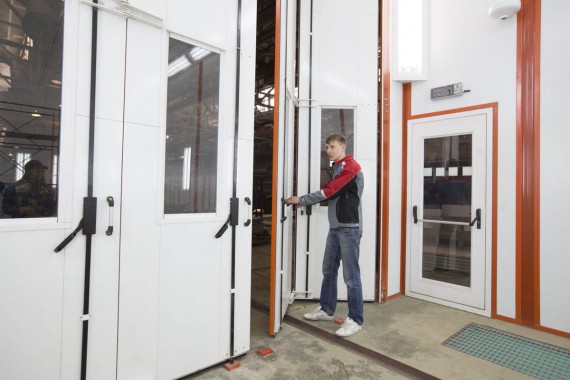 Окрасочно-сушильная камера для вилочных погрузчиков и металлоконструкций (Невьянский Машиностроительный Завод, г. Невьянск, Свердловская область) Окрасочно-сушильная камера для вилочных погрузчиков и металлоконструкций (Невьянский Машиностроительный Завод, г. Невьянск, Свердловская область)