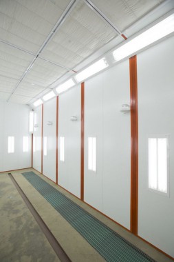 Окрасочно-сушильная камера для вилочных погрузчиков и металлоконструкций (Невьянский Машиностроительный Завод, г. Невьянск, Свердловская область) Окрасочно-сушильная камера для вилочных погрузчиков и металлоконструкций (Невьянский Машиностроительный Завод, г. Невьянск, Свердловская область)