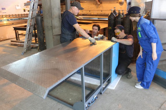 Производство дверных конструкций