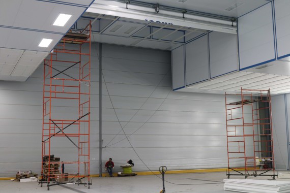 Покрасочно-сушильная камера для самолетов Airbus в Авиационно-техническом центре Покрасочно-сушильная камера SPK GROUP для самолетов Airbus в Авиационно-техническом центре