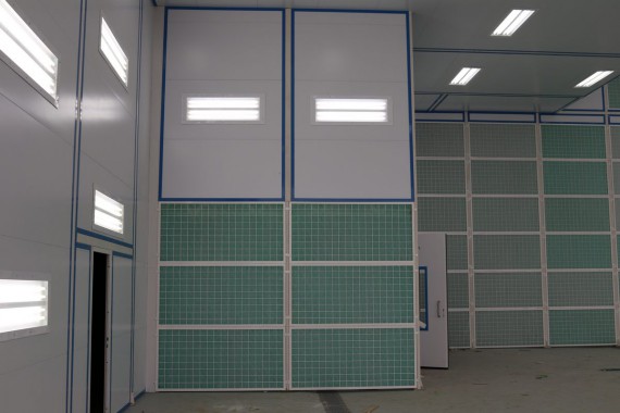 Покрасочно-сушильная камера для самолетов Airbus в Авиационно-техническом центре Покрасочно-сушильная камера SPK GROUP для самолетов Airbus в Авиационно-техническом центре