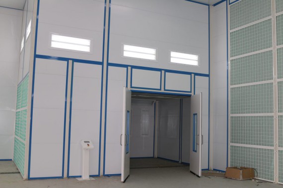 Покрасочно-сушильная камера для самолетов Airbus в Авиационно-техническом центре Покрасочно-сушильная камера SPK GROUP для самолетов Airbus в Авиационно-техническом центре