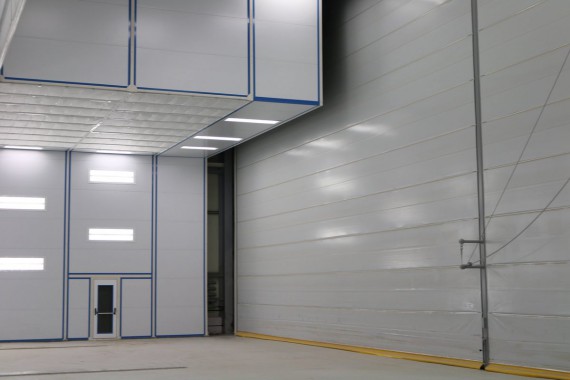 Покрасочно-сушильная камера для самолетов Airbus в Авиационно-техническом центре Покрасочно-сушильная камера SPK GROUP для самолетов Airbus в Авиационно-техническом центре