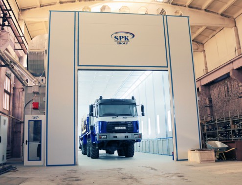 Покрасочно-сушильная камера для колесной буровой техники SPK-24.7.6 Покрасочно-сушильная камера для колесной буровой техники SPK-24.7.6