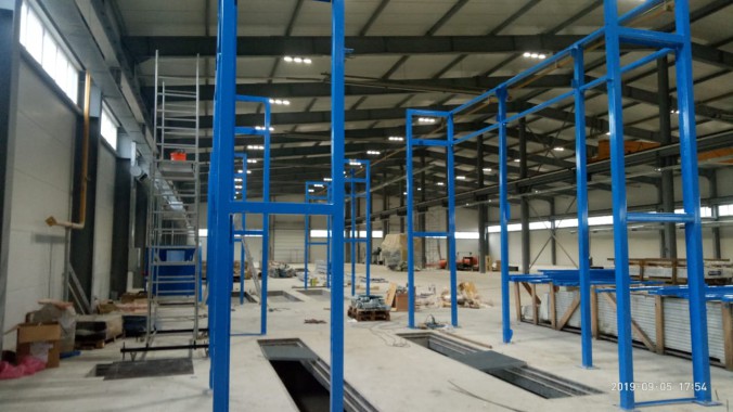 Комплекс подготовки и покраски для деталей с подвесной транспортной системой SPK Комплекс подготовки и покраски для деталей с подвесной транспортной системой SPK GROUP