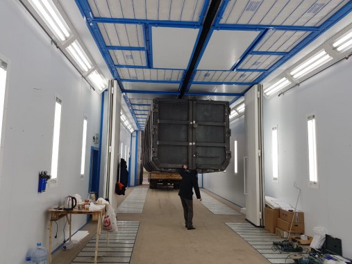 Комплекс подготовки, мойки и окраски поверхности для изделий машиностроительного комплекса, г. В. Луки Комплекс подготовки, мойки и окраски поверхности для изделий машиностроительного комплекса SPK GROUP