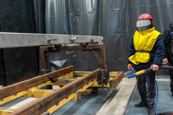 Комплекс подготовки, мойки и окраски поверхности для изделий машиностроительного комплекса, г. В. Луки Комплекс подготовки, мойки и окраски поверхности для изделий машиностроительного комплекса SPK GROUP